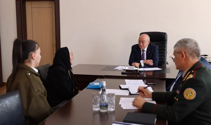 Кямаледдин Гейдаров принял граждан в Нахчыване