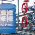ОПЕК+ предварительно согласовала повышение квоты добычи нефти на июнь