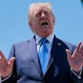 Трамп пригрозил ЕС повышением тарифов при невыполнении условий торговой сделки