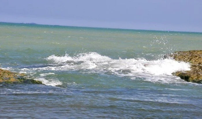 Xəzər geri çəkilməyə davam edir
