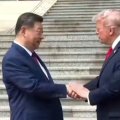 Си не дал Трампу повторить его фирменный жест-ВИДЕО