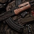 В Баку задержан таксист с автоматом Калашникова