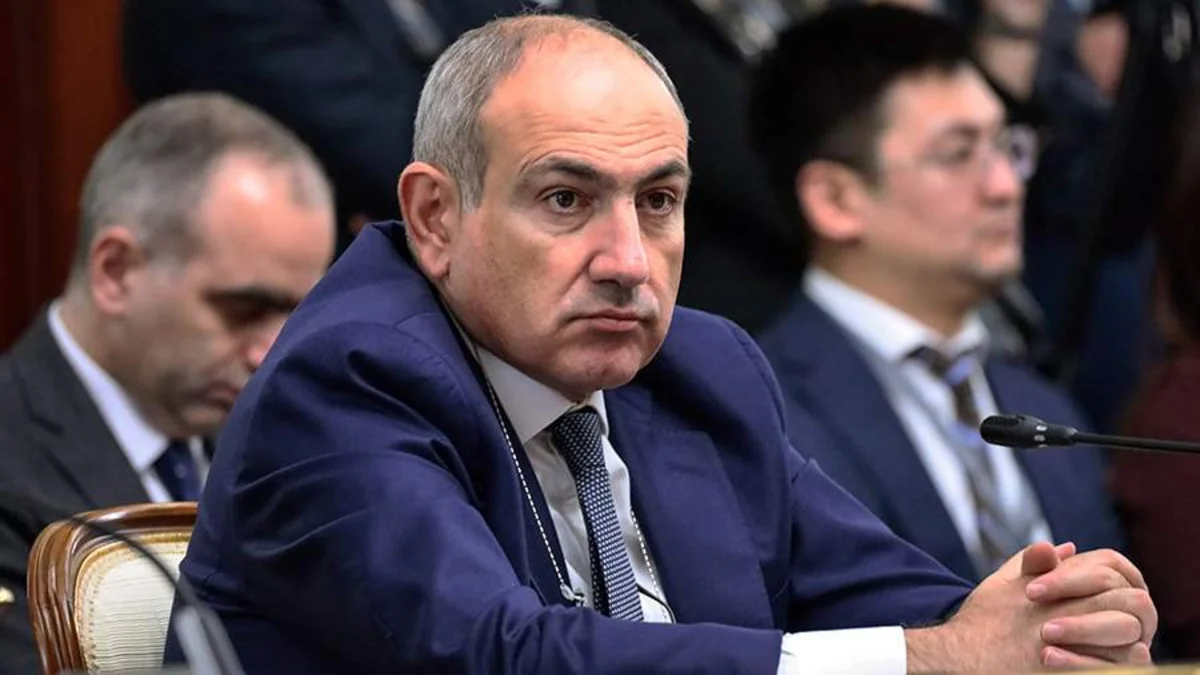 Nikol Paşinyan Samvel Karapetyanı məhkəməyə verdi