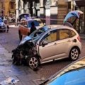 В Италии автомобиль въехал в толпу людей