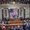 Сенат США ограничил военные полномочия Трампа по Ирану