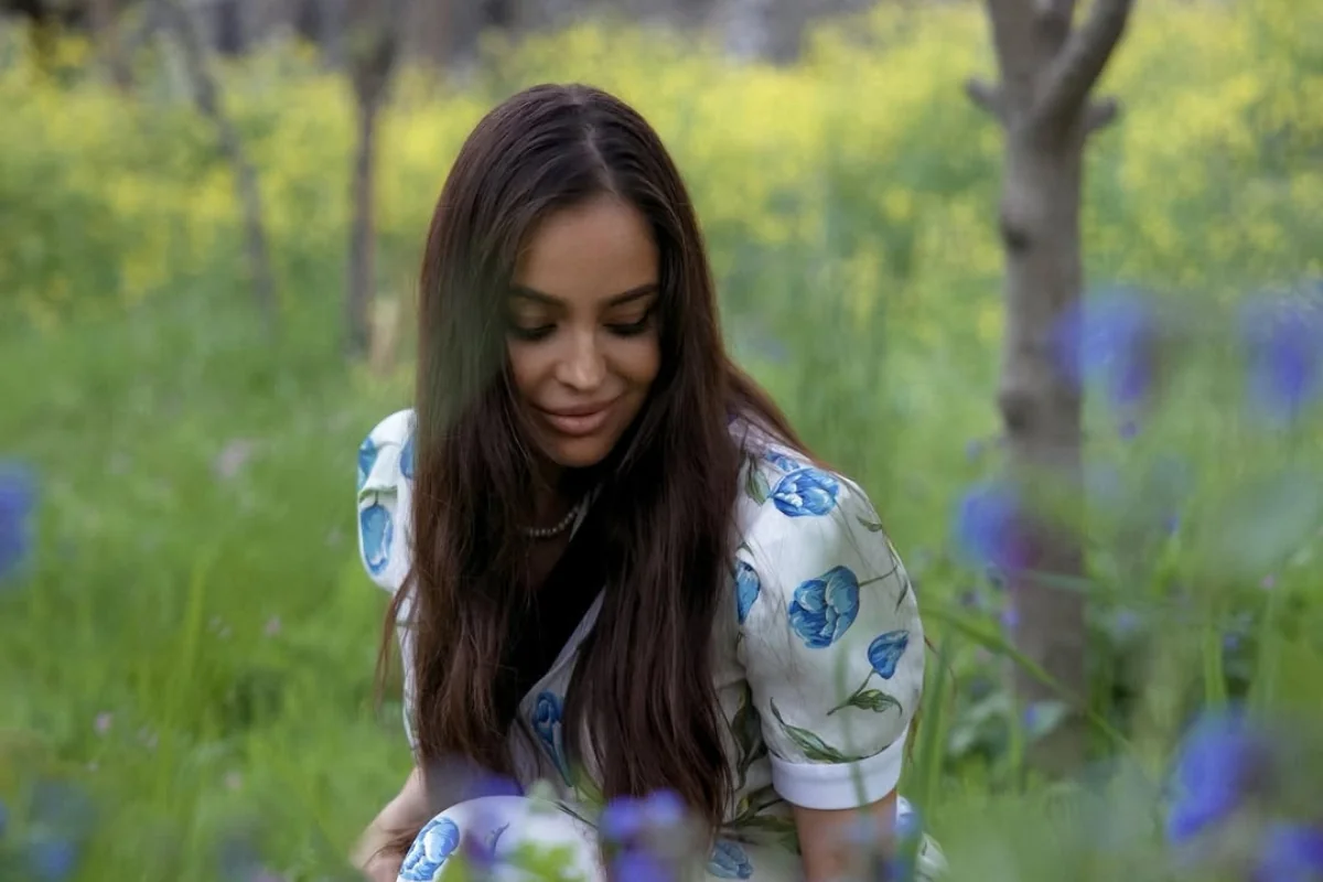 Leyla Əliyeva yeni şeirini təqdim edib - FOTO