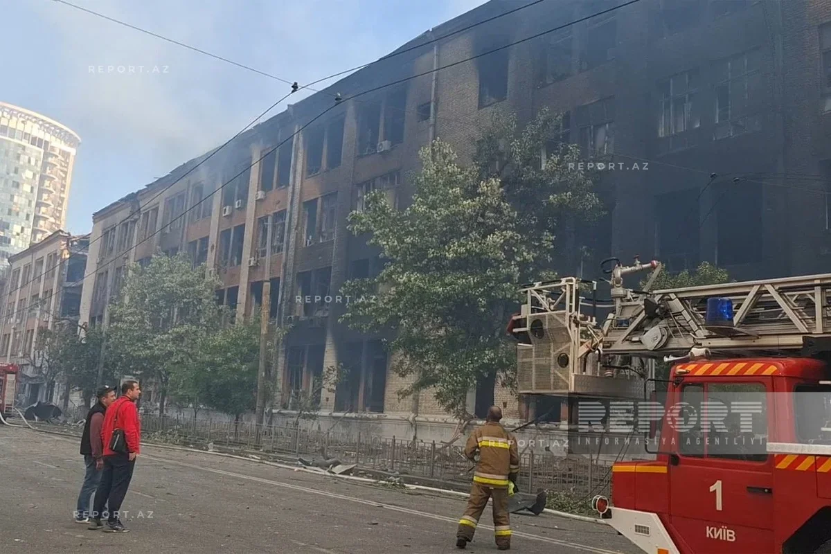 Kiyevə raket hücumu: Azərbaycanın Ukraynadakı səfirliyinə ziyan dəydi - FOTO