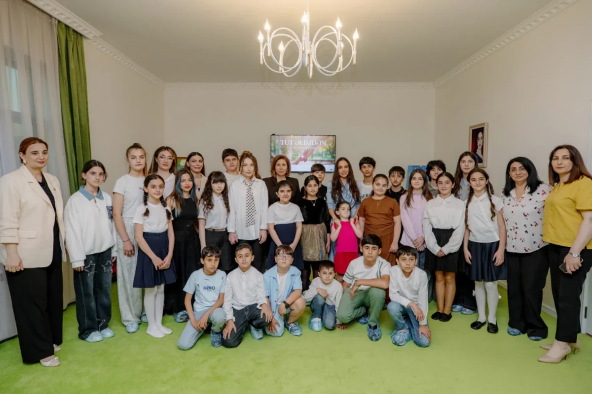 Leyla Əliyeva və Alyona Əliyeva Sosial Reabilitasiya Mərkəzini ziyarət ediblər