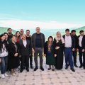 İlham Əliyev Şuşanın Böyük Qaladərəsi kəndində görülən işlərlə tanış olub, sakinlərlə görüşüb - FOTO