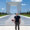 Президент Ильхам Алиев возложил цветы к Триумфальной арке в городе Ханкенди-ФОТО