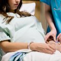 Ölkədə abortların sayı sürətlə artır - TƏHLÜKƏ