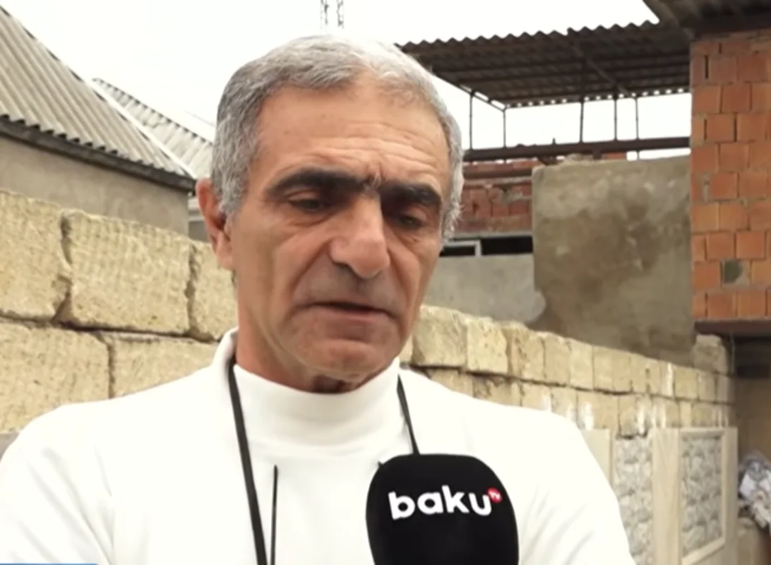 Ata uşaqlarının təhlükədə olduğunu iddia edir: 