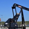 Цены на эталонные марки нефти выросли на более чем 2%
