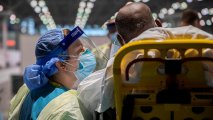 В Нью-Йорке коронавирус продолжает убивать сотни жителей