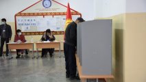 Qırğızıstanda seçkilər və referendum başa çatdı