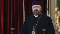 Erməni patriarx xarici ölkələri 1915-ci il hadisələrini siyasi alətə çevirməməyə çağırıb