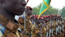 Burkina-Fasoda hərbçilər hakimiyyəti ələ keçiriblər