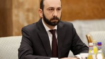 Mirzoyan: “Azərbaycanla sərhəddə hərbçilərin sərhədçilərlə əvəzlənməsi yeni eskalasiya ehtimalını azaldacaq”