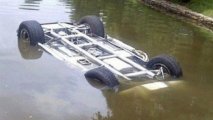 В Евлахе в Верхне-Карабахский канал упал автомобиль, утонул один человек