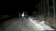 Kamçatkadan qorxunc görüntülər: Avtomobil hərbçilərin kolonuna çırpıldı - VİDEO