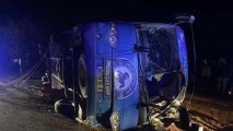 Əlcəzair klubunun avtobusunun aşması nəticəsində 2 nəfər ölüb