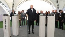 Prezident İlham Əliyev Xocalıda soyqırımı memorialının təməlini qoyub - YENİLƏNİB + FOTO