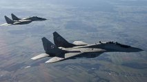 Польша подняла в небо самолеты из-за дальней авиации России