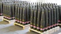 Чехия договорилась о закупке 180 тыс. снарядов для Украины