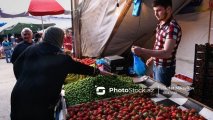 Сколько стоят внесезонные фрукты на местных рынках? - ВИДЕО