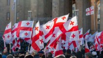 У парламента Грузии возобновились задержания протестующих - ВИДЕО