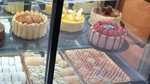 В Баку руководство кондитерской наказано за сбыт просроченных тортов - ФОТО