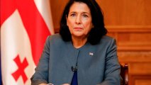 Президент Грузии прокомментировала митинги в стране против закона об иноагентах