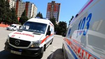 Три бригады скорой помощи отправились на пожар в Баку