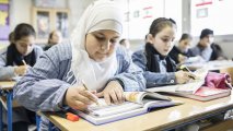 СМИ: Немецкие школьники стали массово переходить в ислам