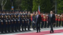 Ильхам Алиев и Садыр Жапаров проводят встречу