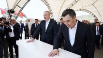 Главы Азербайджана и Кыргызстана приняли участие в церемонии закладки фундамента школы в селе Хыдырлы - ФОТО