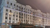 Gecə saatlarında Moskvanın mərkəzinə texnika yeridildi...-FOTO
