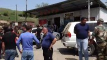Армяне продолжают блокировать межгосударственную дорогу с Грузией