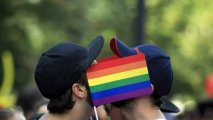 За однополые отношения в Ираке можно будет загреметь в тюрьму на 15 лет