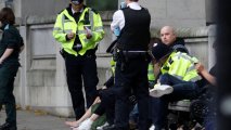 В Лондоне из-за нападения неизвестного с мечом пострадали несколько человек