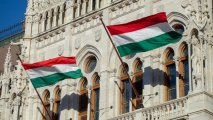 KİV: Macarıstan Aİ Sülh Fondundan Ermənistana bir milyon avroluq yardımı Azərbaycana görə bloklayır