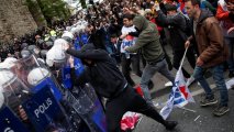 В Турции 28 полицейских пострадали в результате первомайских столкновений с манифестантами
