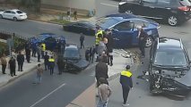 В Баку столкнулись автомобили KİA и Prius - ВИДЕО