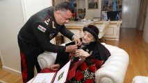 102 yaşlı veteran təltif edilib - FOTO