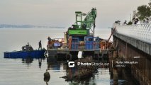 В Баку начали поднимать со дна моря останки судов, затонувших много лет назад - ФОТОРЕПОРТАЖ + ВИДЕО