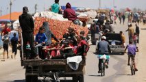 В Израиле сообщили об эвакуации 300 000 палестинцев из Рафаха