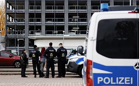 В Швейцарии из-за нападения мужчины с ножом пострадали шесть человек