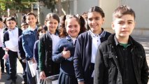 В Азербайджане проводится мониторинг знаний учащихся VI классов