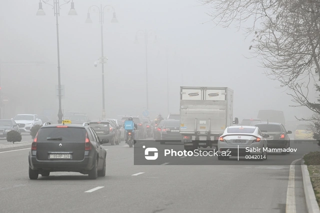 К сведению водителей: на дорогах Азербайджана снизится дальность видимости