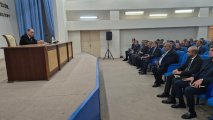 Vidadi İsayev qəbiristanlıqlarda abadlıq-təmizlik işlərinin görülməsi ilə bağlı iclas keçirdi - FOTO